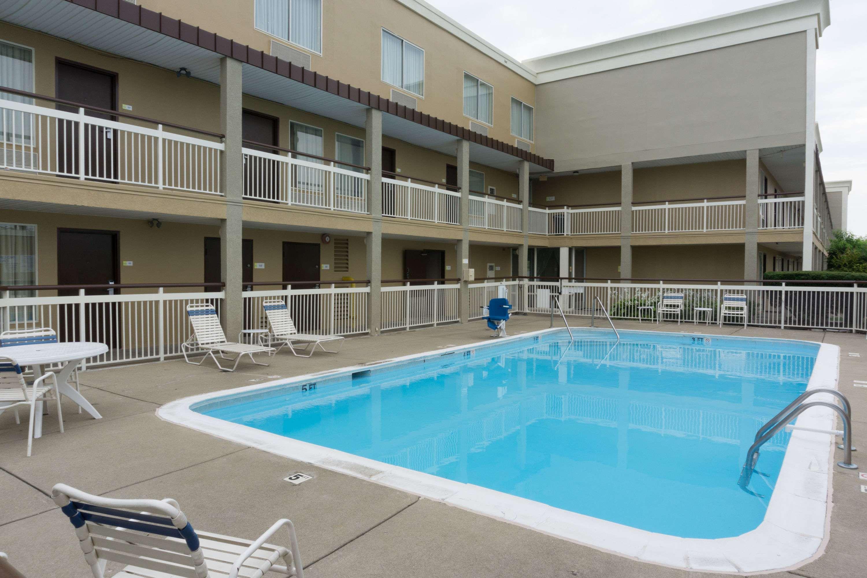 Days Inn By Wyndham Florence Cincinnati Area Exteriér fotografie