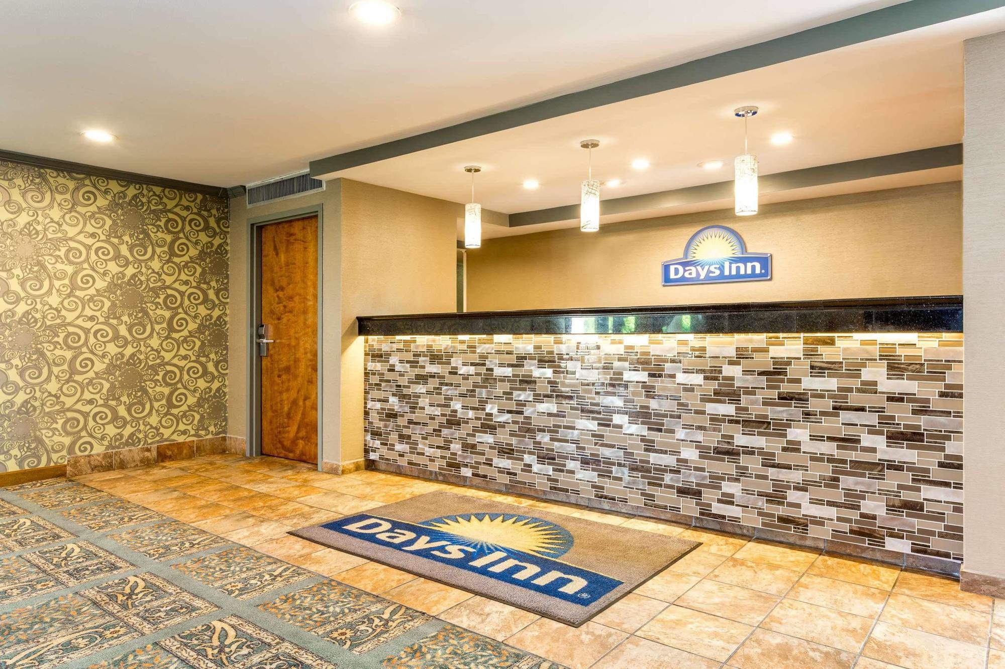 Days Inn By Wyndham Florence Cincinnati Area Exteriér fotografie
