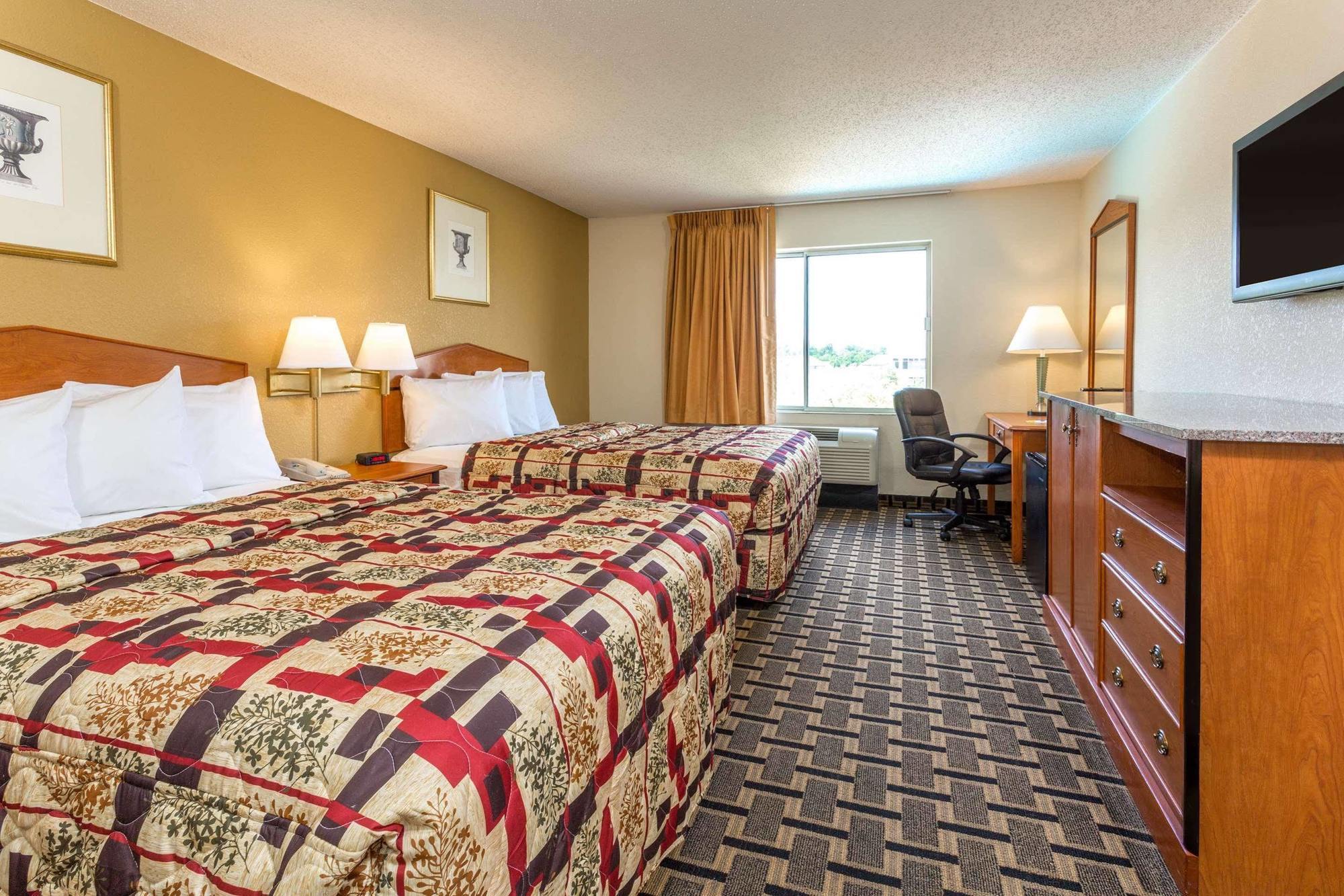 Days Inn By Wyndham Florence Cincinnati Area Exteriér fotografie
